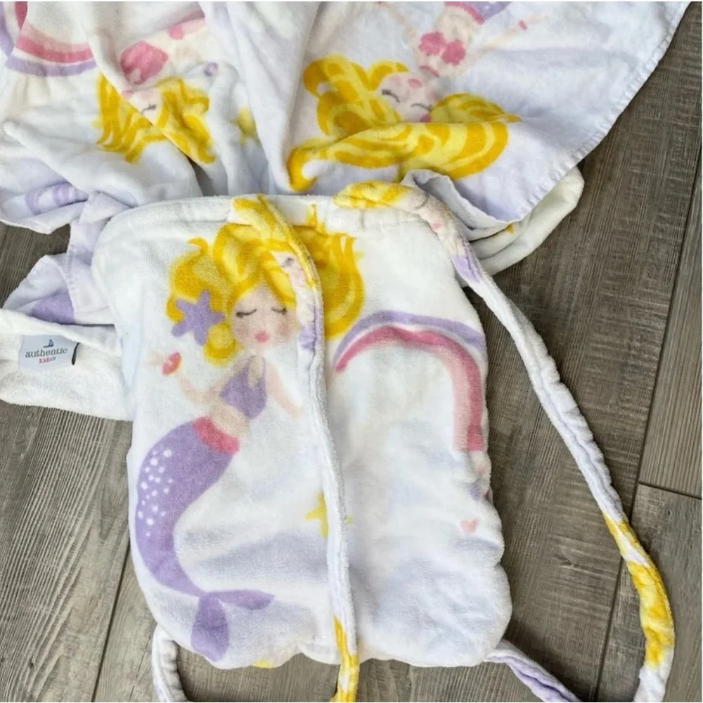 Authentic Kids Little Mermaid Magical Whimsical Ocean Beach Pool Towel and Bag